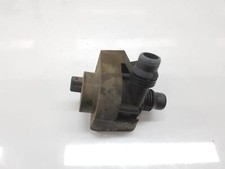 64116907811 pompe à eau BMW
