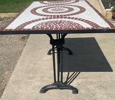 Jolie table bistrot avec - de,