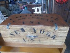 MALLE INDUSTRIELLE/COFFRE de RANGEMENT/CAVE à VINS VINTAGE