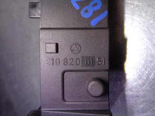 2108200151 commande autoradio