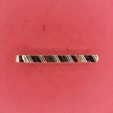 Pince à cravate plaquée or