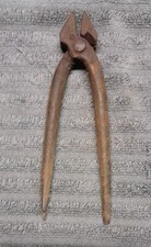 ANCIENNE PINCE À TENDRE OUTIL DE CORDONNIER 