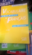 Vends collection de 22 livres de Français Langue étrangère ( FLE)