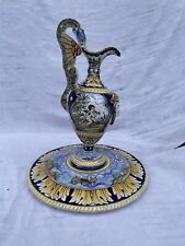 AIGUIÈRE + PLATEAU EN FAÏENCE DE NEVERS DÉCOR POLYCHROME E.GEORGES