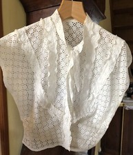 ancien caraco chemisier en broderie anglaise