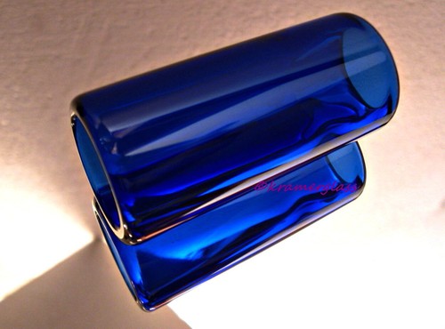 Real bottleneck slide hand - bottleneck,