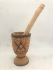 Mortier et pilon artisanal en