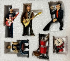 U2 figurines figures complete