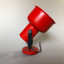 Applique vintage en métal rouge  — années 70.