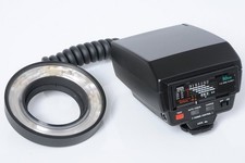 Olympus T10 Ring Flash 1 avec