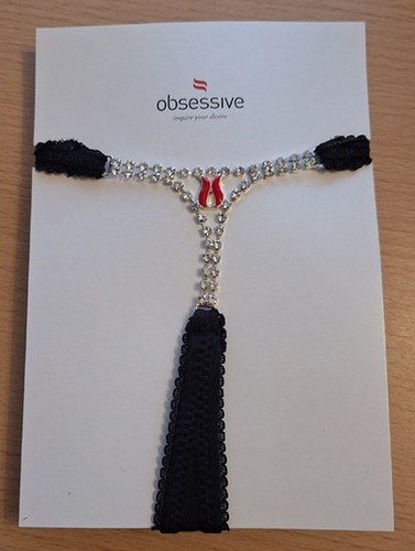 String bijou obsessive armena - string,