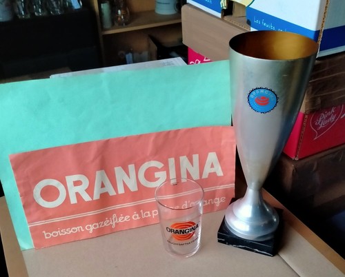 Lot publicitaire orangina - lot,