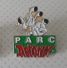 PIN'S PARC ASTERIX -