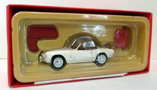 Vanguards va06705 triumph - 1/43,