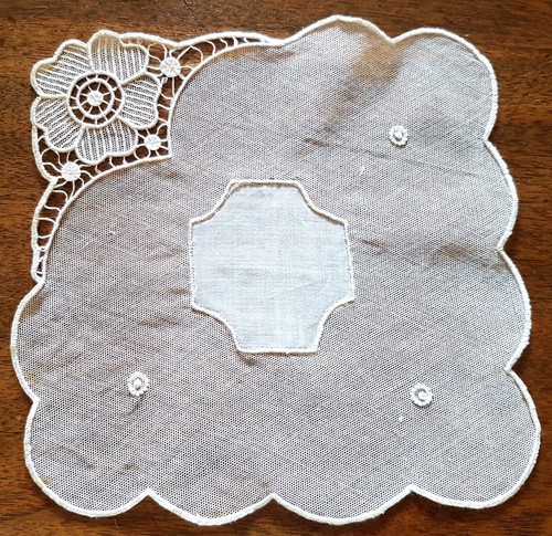 Napperon ancien tulle - en,