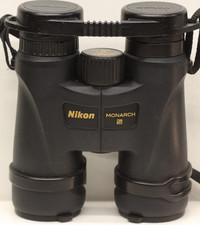 NIKON  MONARCH  5...8 x