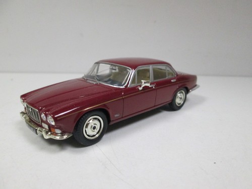 Jaguar xj6 rouge bordeaux - rouge,