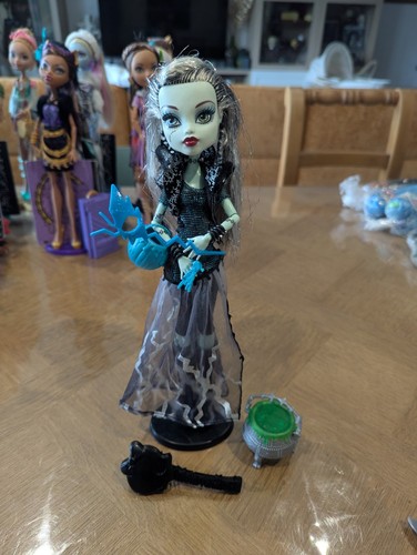 Poupée monster high frankie - monster,