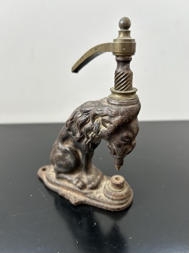 Presse œillets fonte - Œillets, lion