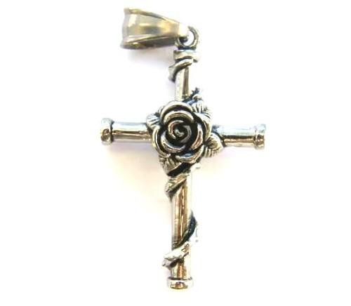 Collier pendentif croix - , et