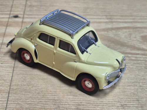 Voiture miniature renault 4cv - renault,