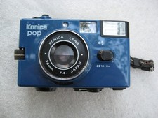 Konica Pop bleu : appareil compact autofocus, en parfait état. Format 24x36