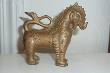 statue sculpture chimère