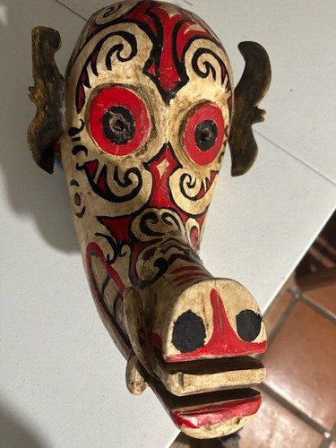 Old dayak borneo pig mask - old,