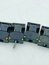 8pc x Schmersal Sécurité Verrouillage Interrupteur, AZ 15 zv , Sans Clé, Utilisé