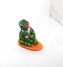 kinder surprise  Les fantastiques tiny tortues  ANNEE 1993 FERRERO