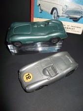 lot de voitures publicitaires