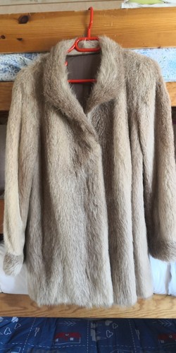 Manteau fourrure ragondin