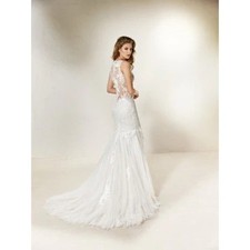 NEW Pronovias Chanai Wedding