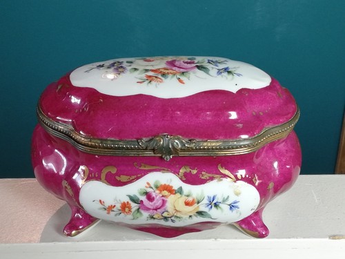 Boîte ancienne porcelaine - boîte,