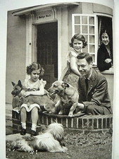 rare livre des princesses Elisabeth et Margaret : Our princesses and their dogs