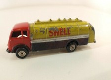 CIJ France 4.21 camion Renault Citerne SHELL repeint