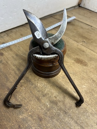 Outil ancien vigneron vigne - outil,