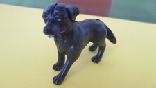 Figurine chien Labrador série Panini 1997 ( 6 cm de long / 5 cm haut )
