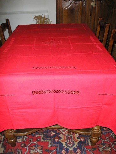 Nappe brodée main