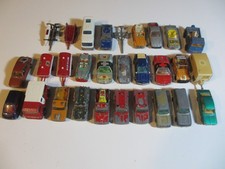 LOT d'anciennes MAJORETTE 23 voitures et 6 remorques