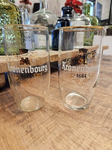 Lot 4 verres à - ​lot, ou