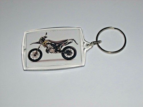 Porte cle neuf x 5 - porte,