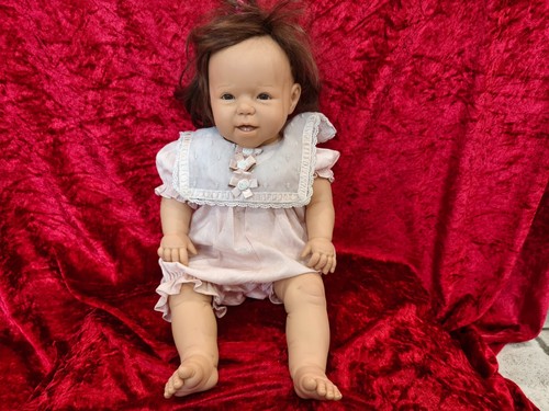 Tres joli bebe reborn - joli,