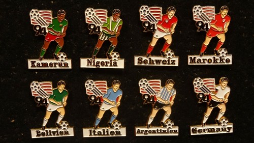 Série officielle pin - série,