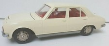 Peugeot 504 beige Joustra jouet ancien tôle et plastique 