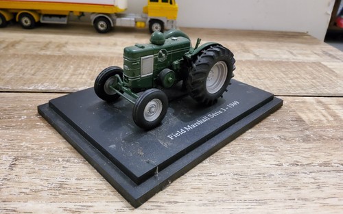 Tracteur agricole field