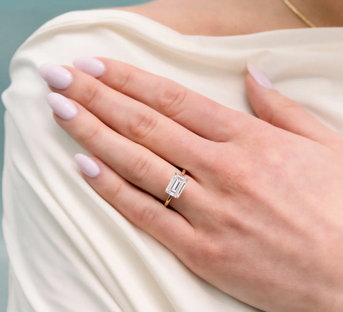 Bague diamant taille émeraude