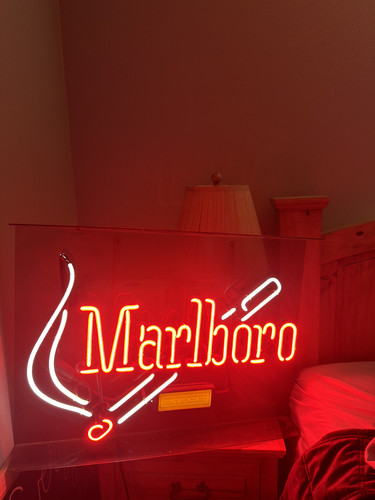 Everton marlboro neon sign - everton,