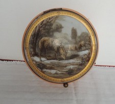 Grande bonboniere / boîte à bijoux XIX en opaline, décor moutons