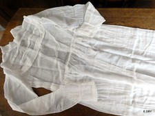 ANCIENNE ROBE DE COMMUNIANTE de 1956